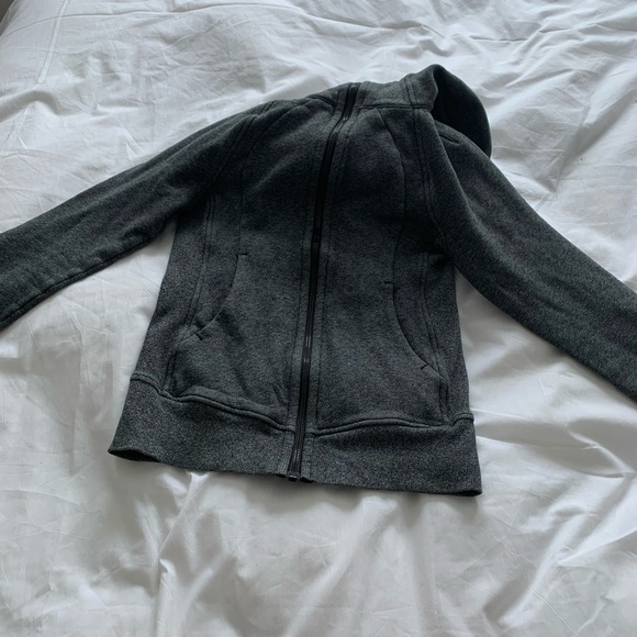 Gray - Picture 4 of 6